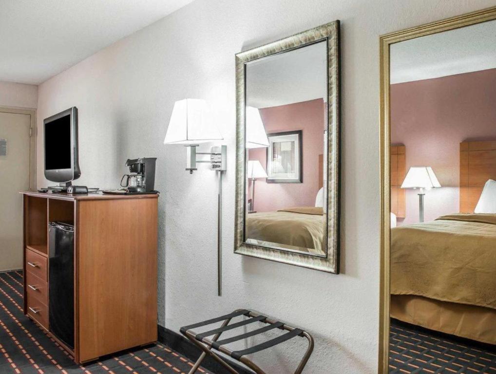 מריאנה Quality Inn מראה חיצוני תמונה