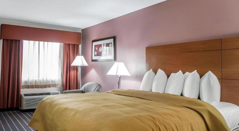 מריאנה Quality Inn מראה חיצוני תמונה