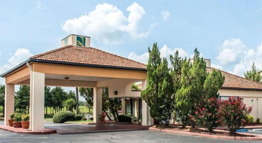 מריאנה Quality Inn מראה חיצוני תמונה